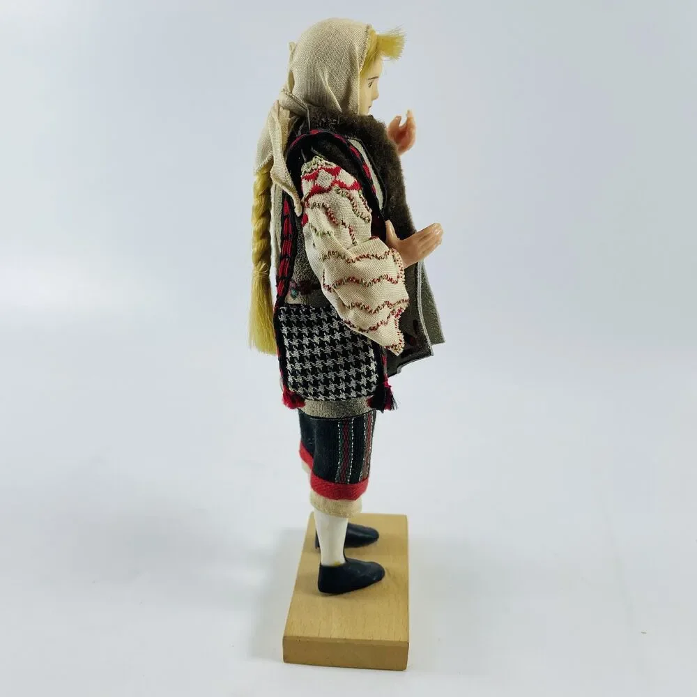 Vintage Handmade Romania Folk Art Doll Arta Crisana 8.5 in Traditional Souvenir